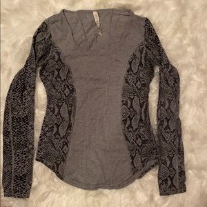 Lululemon long sleeve top